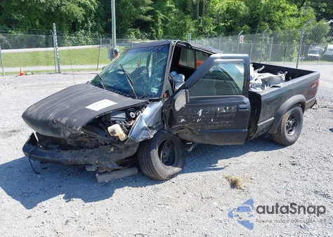 2001 Chevrolet S-10 Ls из США, поврежденный, VIN 1GCCT19W518146365